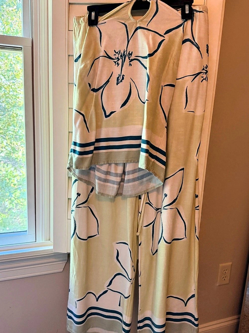 Cienna Sky Floral Set in Yellow & Blue Size Large